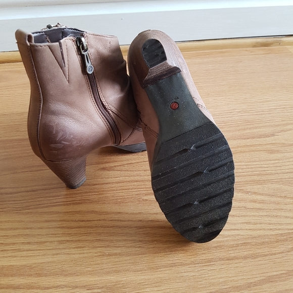 Blondo Ankle Booties Size 6.5M Tan - Picture 4 of 5